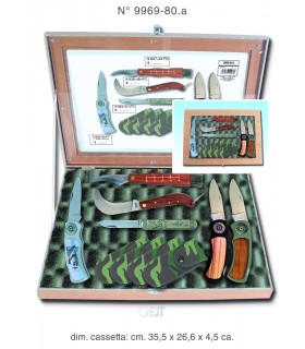COLLEZIONE GEIT 12 COLTELLI VARI CON FODERO E LAMA DI ACCIAIO CON CASSETTA IN LEGNO E FINESTRA TRASPARENTE