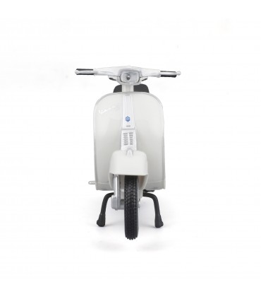 Vespa Maisto Scala 1:18 expo da 12 pz. assortite