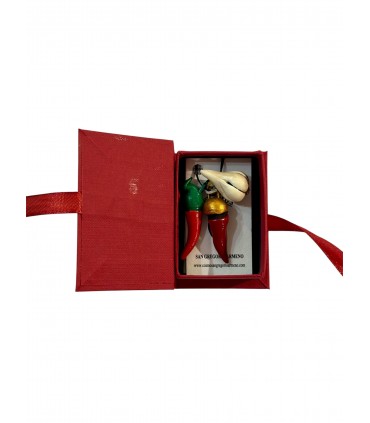 TRIS Corno AGLIO E PEPERONCINO in terracotta, modellato e dipinto interamente a mano con colori acrilici.