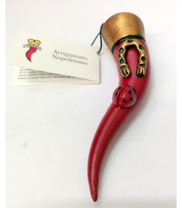 Corno Corona in Ceramica Rosso Grande con Ferro di Cavallo e Coccinella H. 11 cm Realizzato e Dipinto a mano